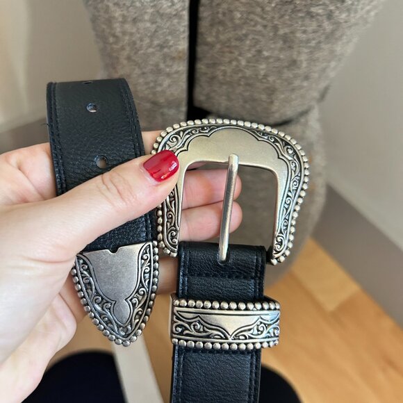 Vince Camuto Western Belt - Picture 2 of 3